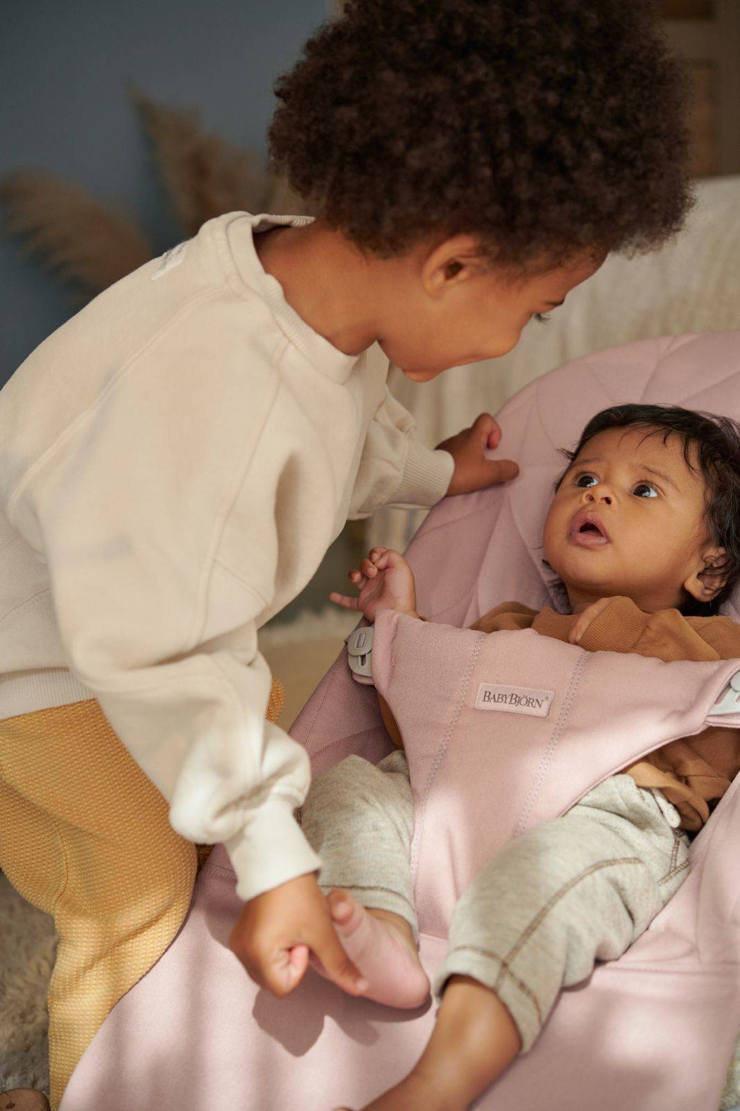 BABYBJORN Leżaczek (Petal Quilt) Dusty Pink