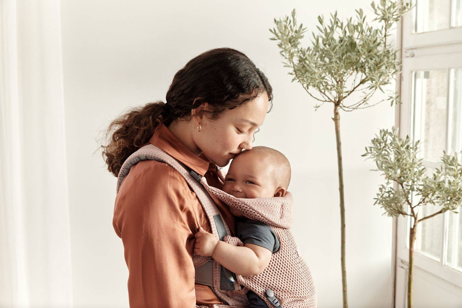 BABYBJORN Nosidełko Harmony 0-15 (Mesh) Dusty Pink