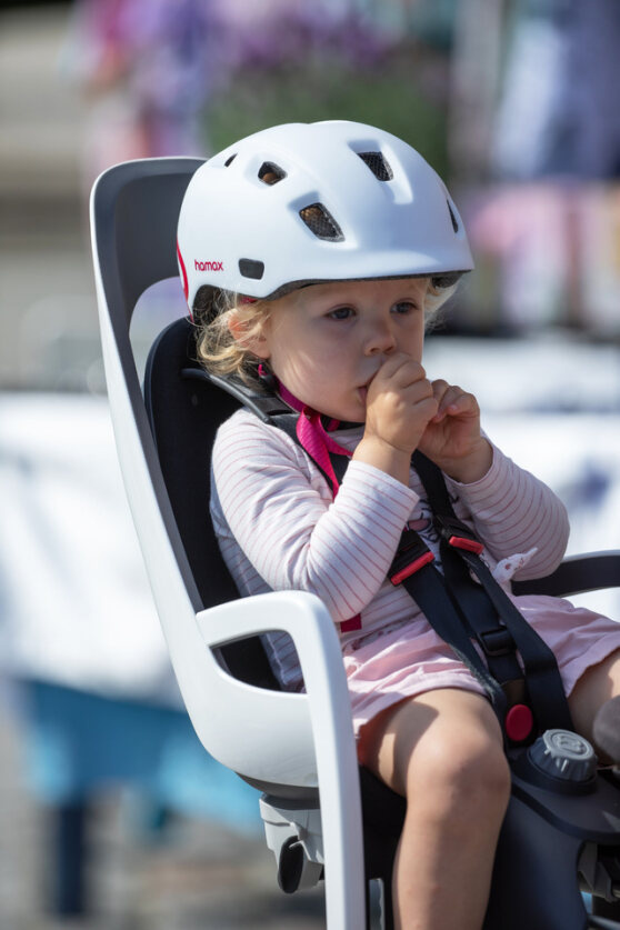 Hamax - Caress w/lockable bracket (frame mounted) - White/black