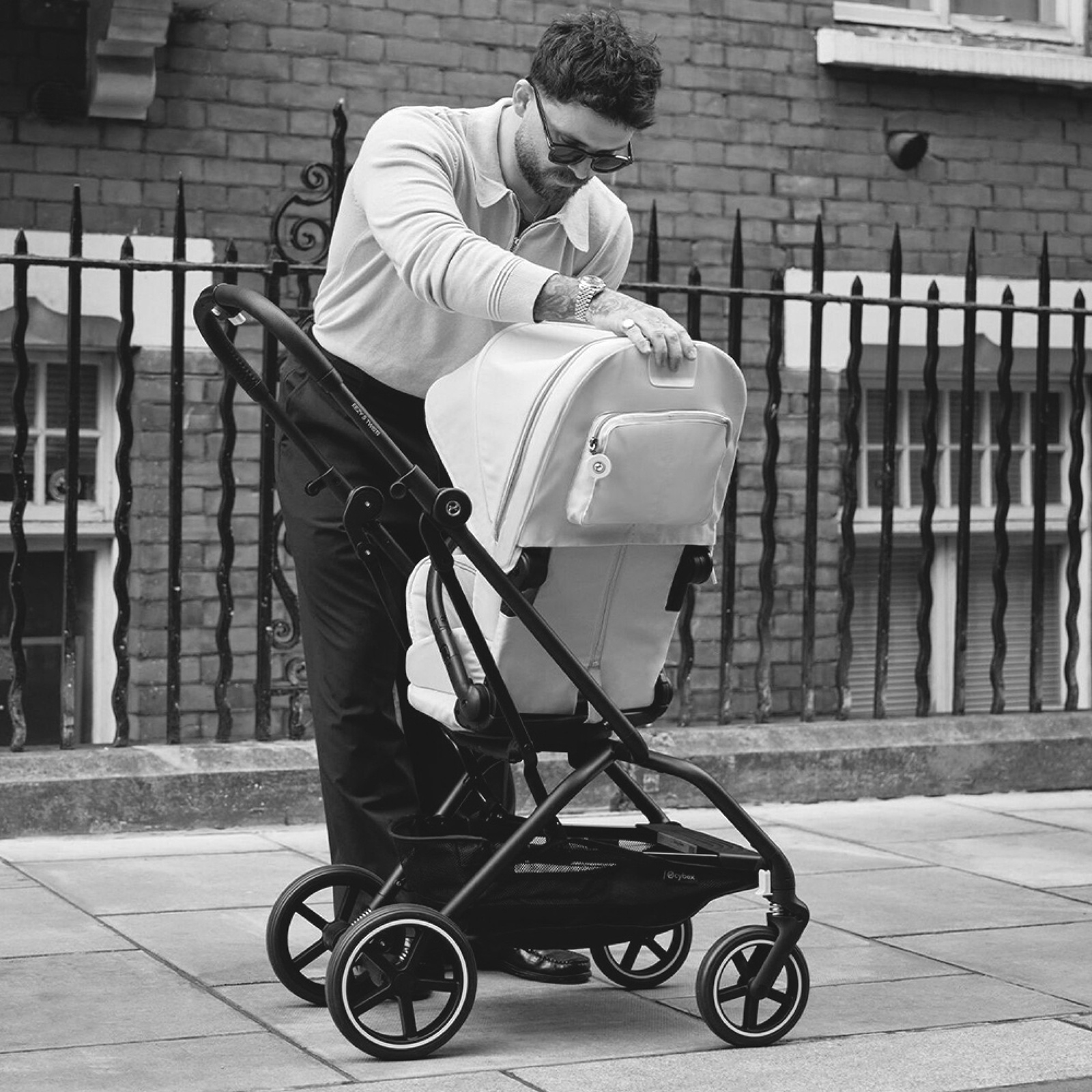 || CYBEX Wózek Eezy S Twist 2 + (blk) Canvas White