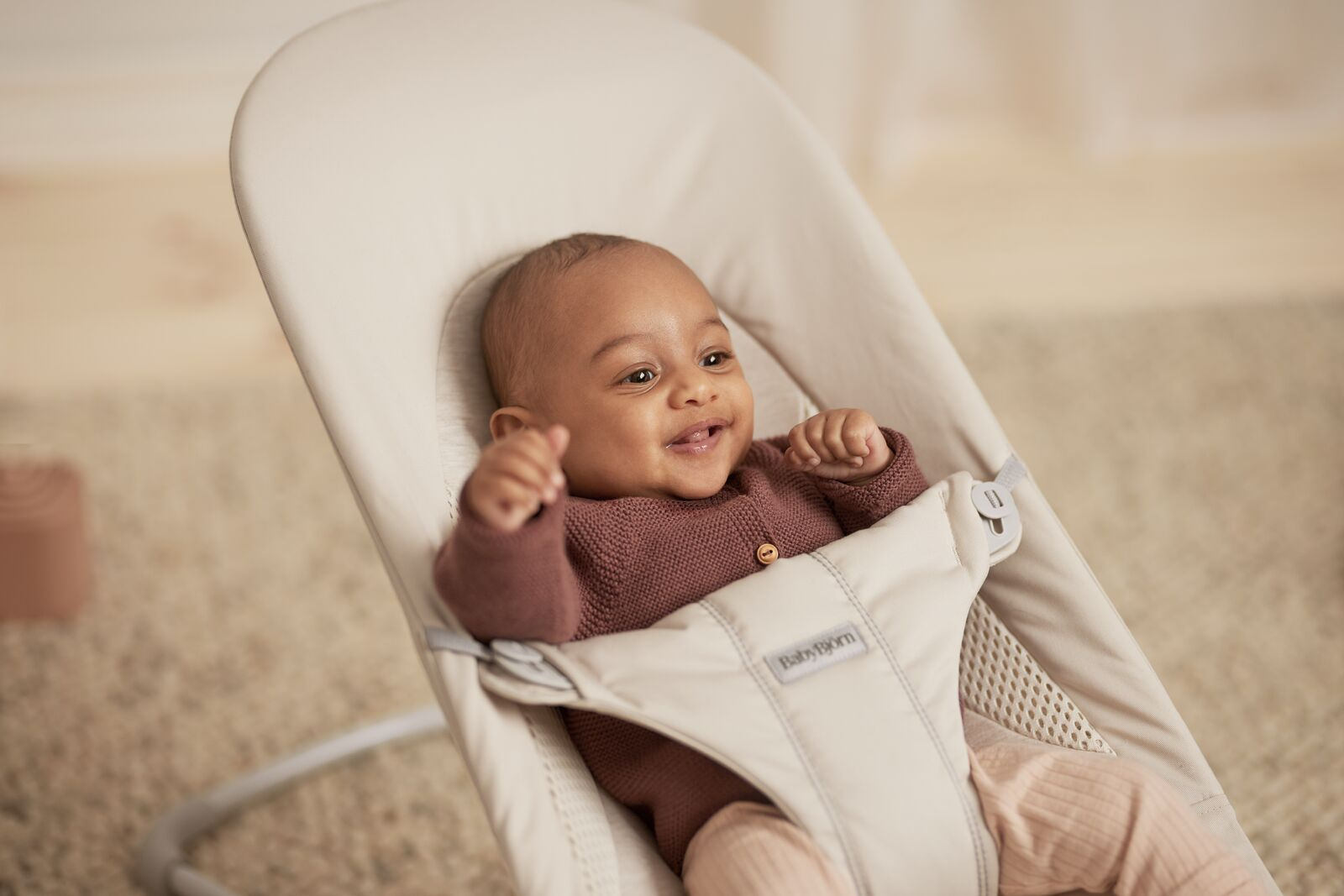 BabyBjorn leżaczek (Woven/Jersey) Tri Jasny Beż