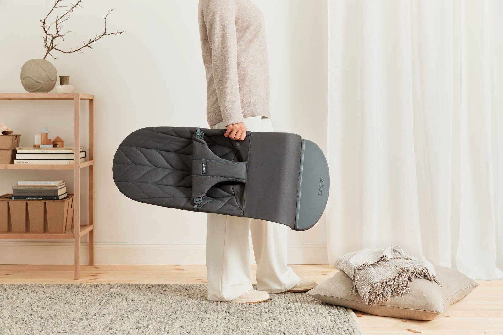BabyBjorn Leżaczek Woven (Petal Quilt) Antriacite