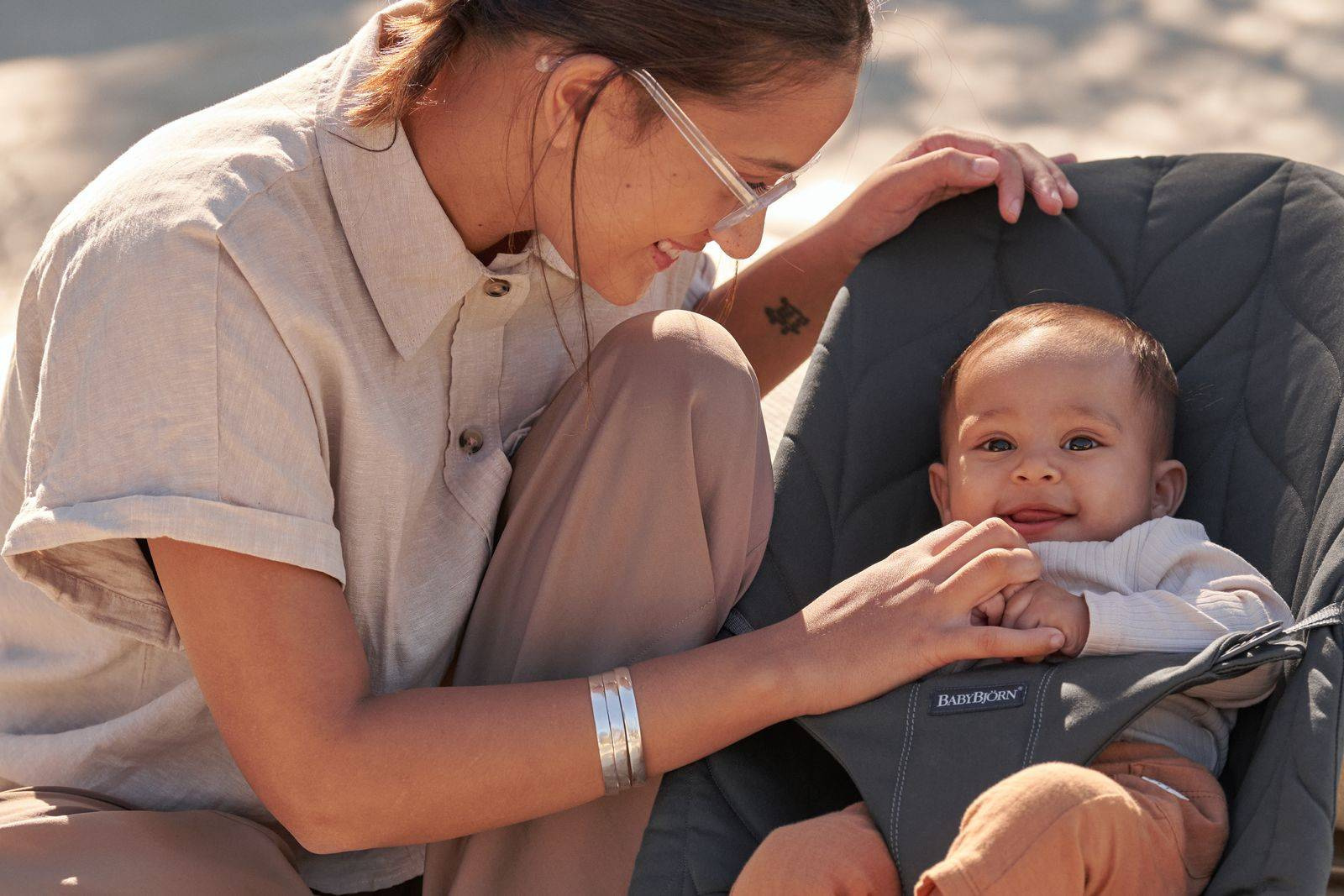 BabyBjorn Leżaczek Woven (Petal Quilt) Antriacite